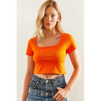 Tricou crop cu decolteu rotund