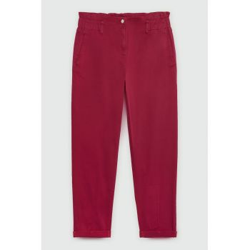 Pantaloni crop cu terminatie rasucita