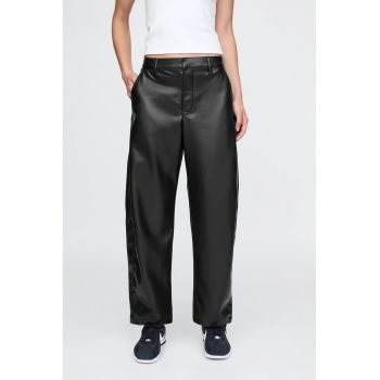 Pantaloni din piele ecologica cu talie inalta