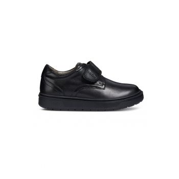 Pantofi de piele cu velcro