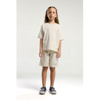 Set de tricou de bumbac cu logo si pantaloni scurti - 2 piese