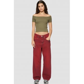 Tricou crop cu decolteu pe umeri