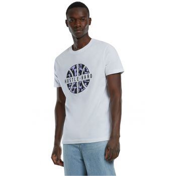 Tricou cu imprimeu si decolteu la baza gatului