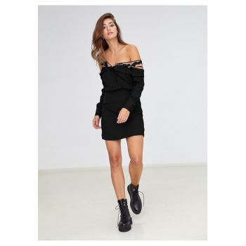 Camasa din vascoza cu umeri decupati si tulle cu broderie Reveal