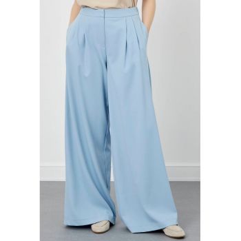 Pantaloni cu croiala ampla si talie inalta