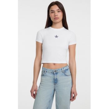 Tricou crop cu logo discret