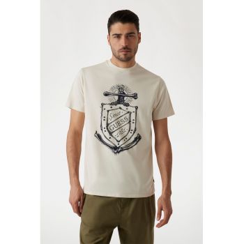 Tricou cu decolteu la baza gatului si logo grafic