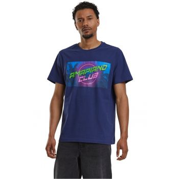Tricou cu imprimeu grafic si decolteu la baza gatului
