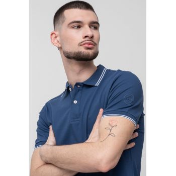 Tricou polo cu model in dungi