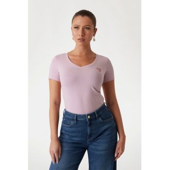 Tricou slim fit cu decolteu in V