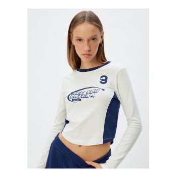 Bluza crop cu imprimeu text