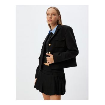 Jacheta crop cu buzunare cu clapa