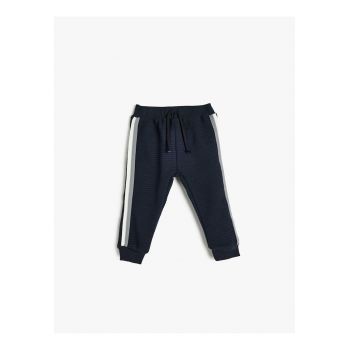 Pantaloni de trening cu model uni