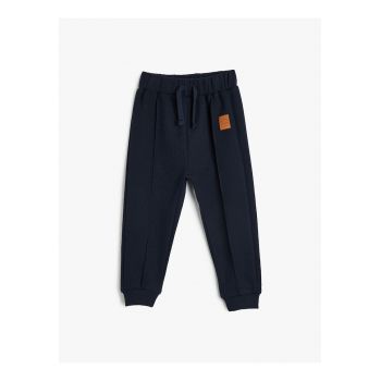 Pantaloni de trening din amestec de bumbac cu cusaturi frontale