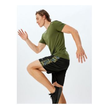 Pantaloni scurti cu buzunare laterale