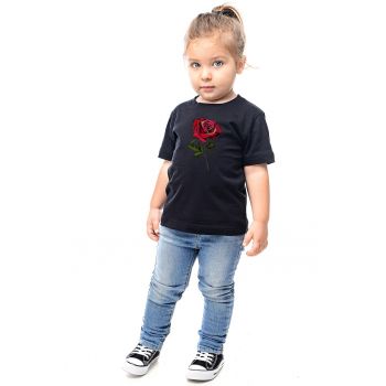 Tricou cu decolteu la baza gatului si imprimeu grafic