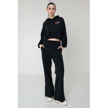 Hanorac crop cu maneci cazute