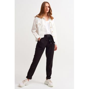 Pantaloni conici cu talie inalta