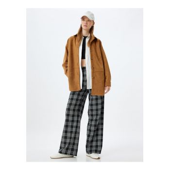 Pantaloni cu model in carouri si talie inalta