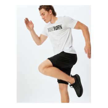 Pantaloni scurti cu buzunare laterale