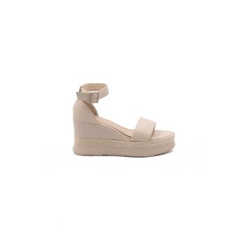 Sandale wedge cu catarama