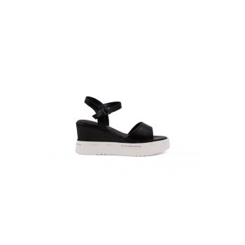 Sandale wedge din piele ecologica cu catarama