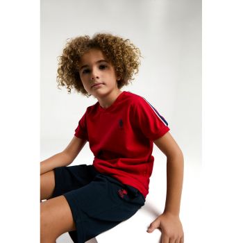 Set de tricou din bumbac si pantaloni scurti cu logo discret