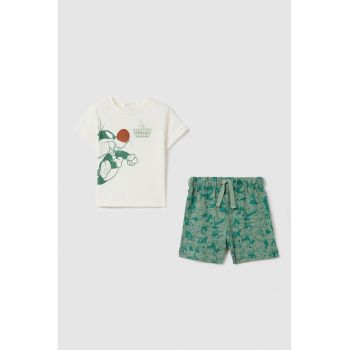 Set de tricou si pantaloni scurti