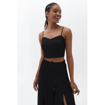 Top crop uni cu bretele ajustabile