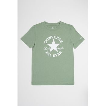 Tricou cu logo si decolteu la baza gatului
