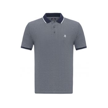 Tricou polo cu logo brodat discret