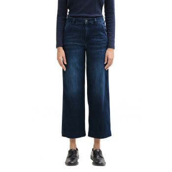 Blugi crop cu croiala ampla