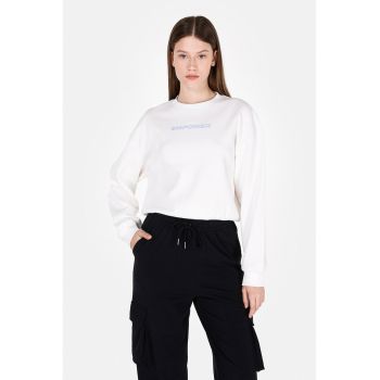 Bluza cu decolteu la baza gatului si imprimeu text