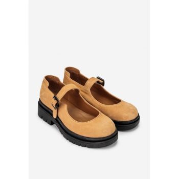 Pantofi dama maro deschis din piele intoarsa ieftini