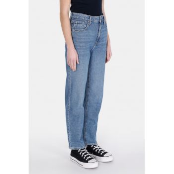 Blugi mom fit