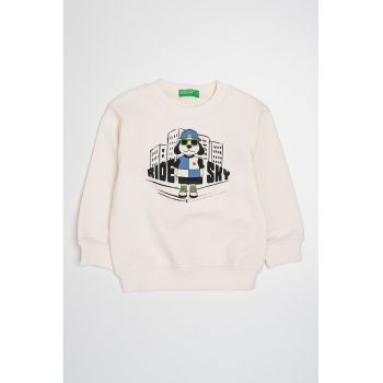 Bluza sport cu decolteu la baza gatului