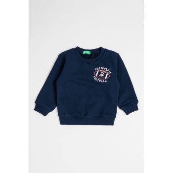 Bluza sport cu decolteu la baza gatului