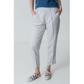 Pantaloni crop cu croiala conica