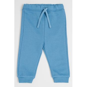 Pantaloni sport cu snur in talie