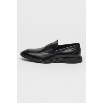 Pantofi loafer de piele cu toc patrat