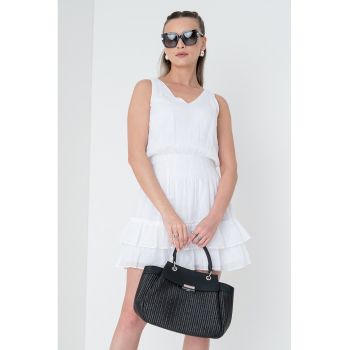 Rochie cu decolteu in V si volane