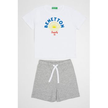 Set de tricou cu imprimeu si bermude
