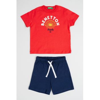 Set de tricou cu imprimeu si bermude