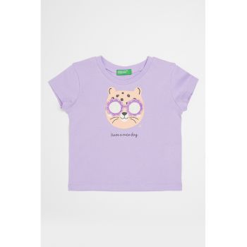Tricou cu aplicatii stralucitoare