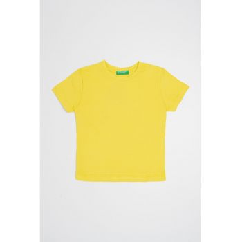 Tricou cu decolteu la baza gatului si imprimeu pe partea din spate