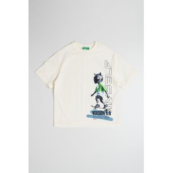 Tricou cu imprimeu grafic