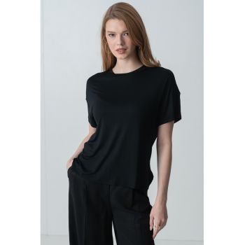 Tricou reguler fit cu decolteu la baza gatului