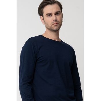 Bluza uni cu decolteu la baza gatului