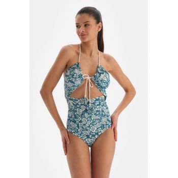 Costum de baie intreg cu model si decupaje