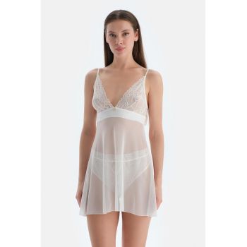 Neglijeu transparent cu bretele inguste